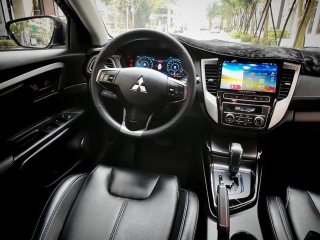MITSUBISHI三菱 GRAND LANCER  第29張相片