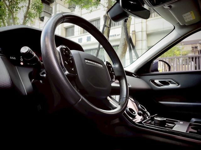 LAND ROVER路華 RANGE ROVER VELAR  第14張相片