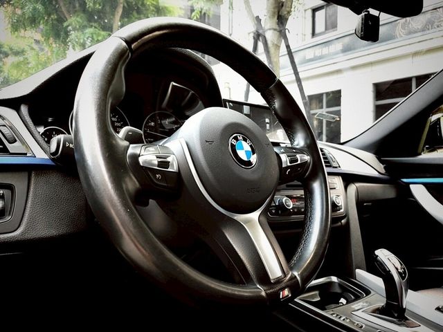BMW寶馬 320I GT  第15張相片
