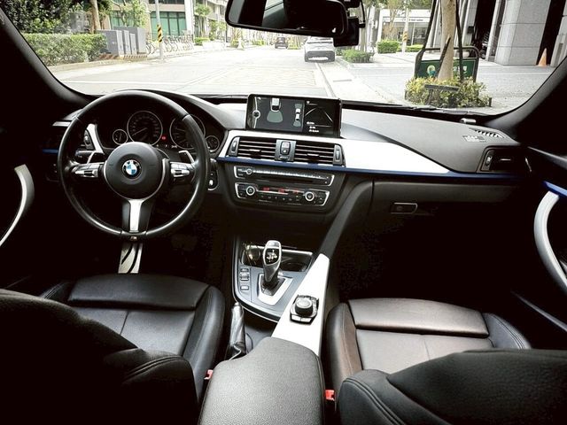 BMW寶馬 320I GT  第16張相片