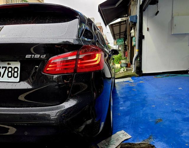BMW寶馬 218D  第7張相片