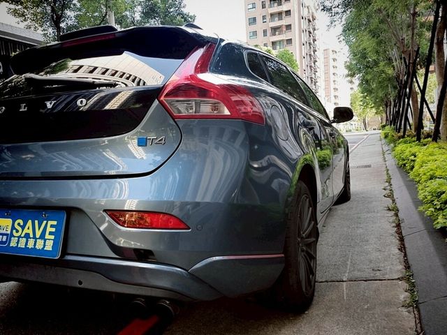 VOLVO富豪 V40  第7張相片