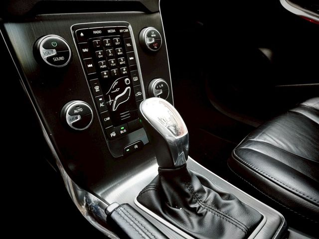 VOLVO富豪 V40  第12張相片