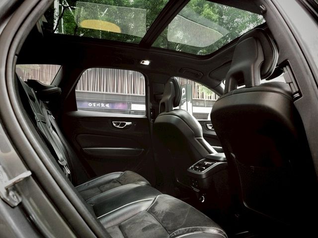 VOLVO富豪 XC60  第17張相片