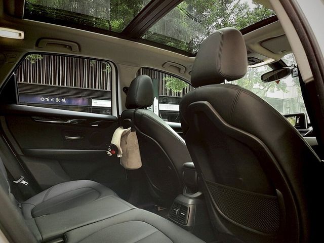 BMW寶馬 220I  第10張相片