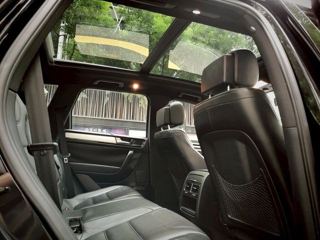 VOLKSWAGEN福斯 TOUAREG  第16張相片