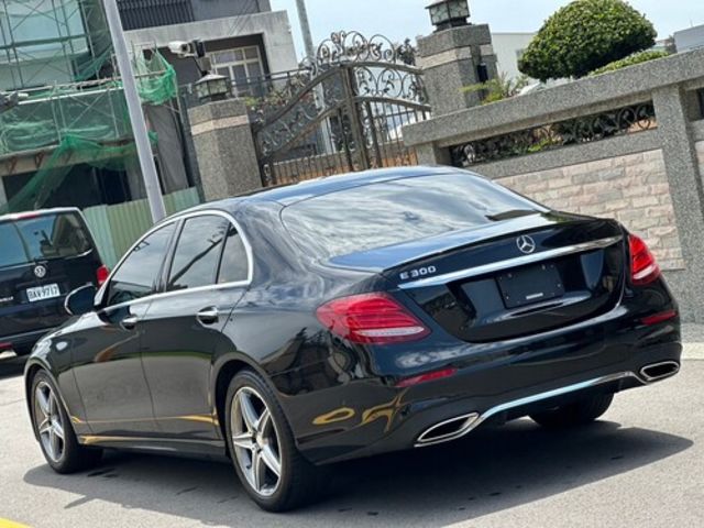 M-BENZ賓士 E300  第7張相片