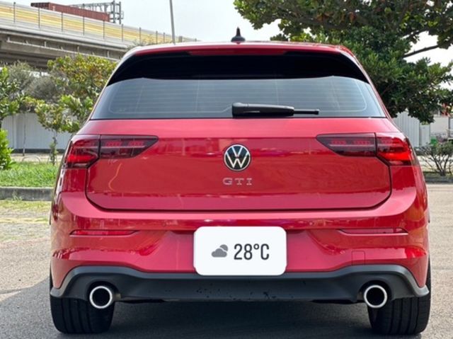 VOLKSWAGEN福斯 GOLF GTI  第4張相片