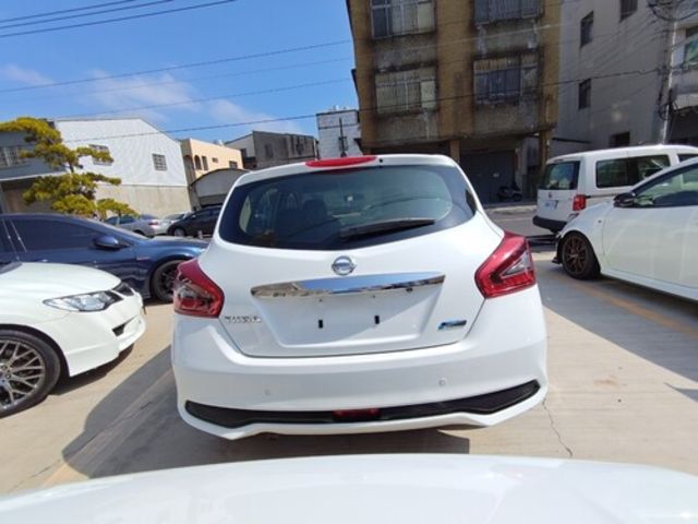 NISSAN日產 TIIDA  第4張相片