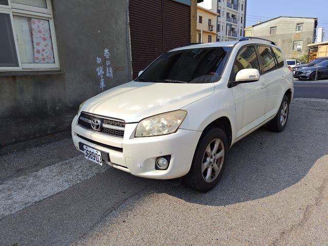 TOYOTA豐田 RAV4  第1張相片