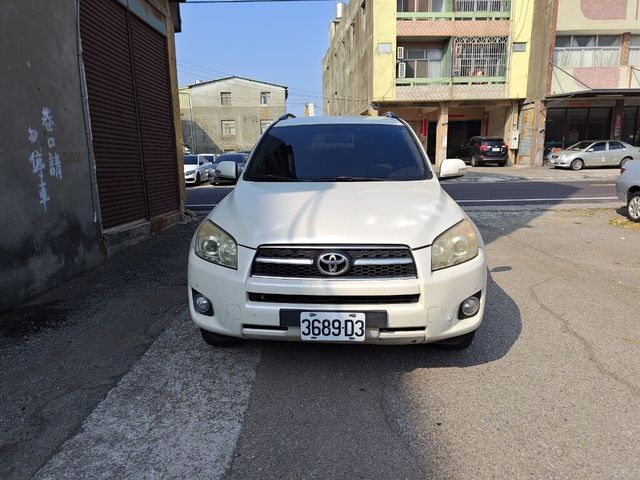 TOYOTA豐田 RAV4  第3張相片