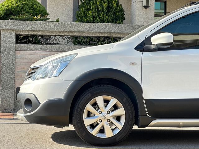 NISSAN日產 LIVINA  第8張相片