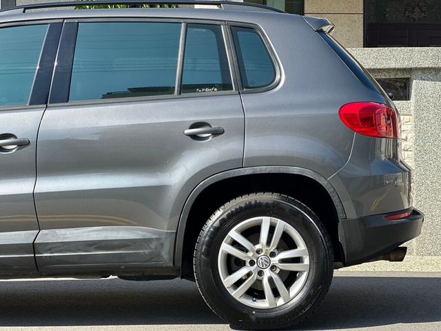 VOLKSWAGEN福斯 TIGUAN  第8張相片