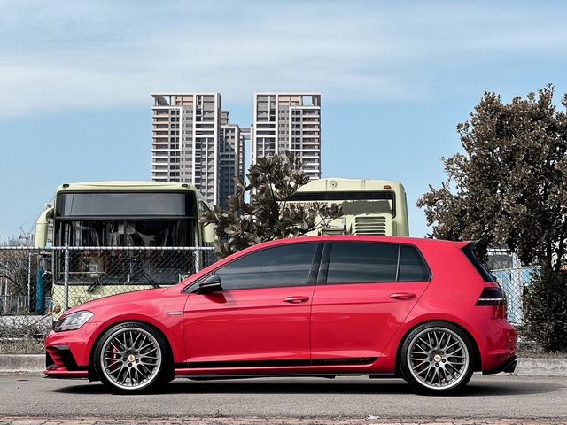 VOLKSWAGEN福斯 GOLF GTI  第6張相片