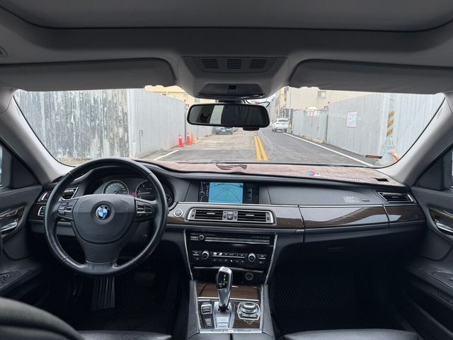 BMW寶馬 730D  第11張相片