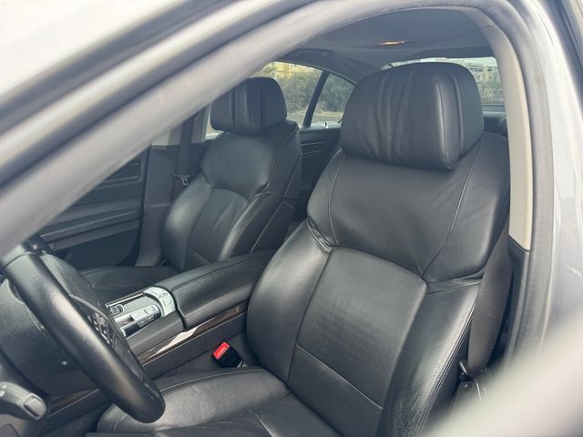 BMW寶馬 730D  第14張相片