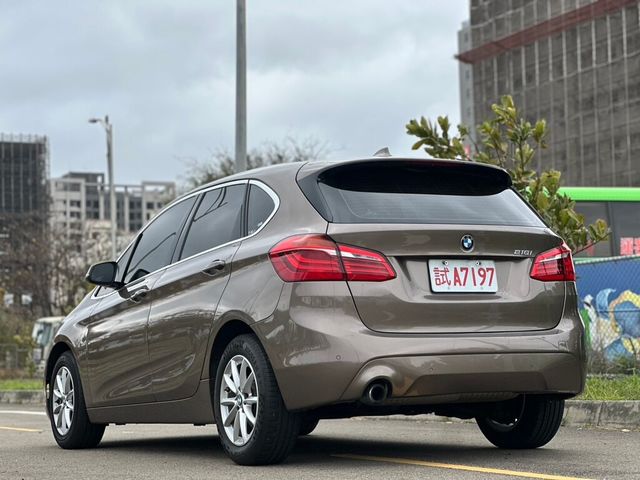 BMW寶馬 218I  第7張相片