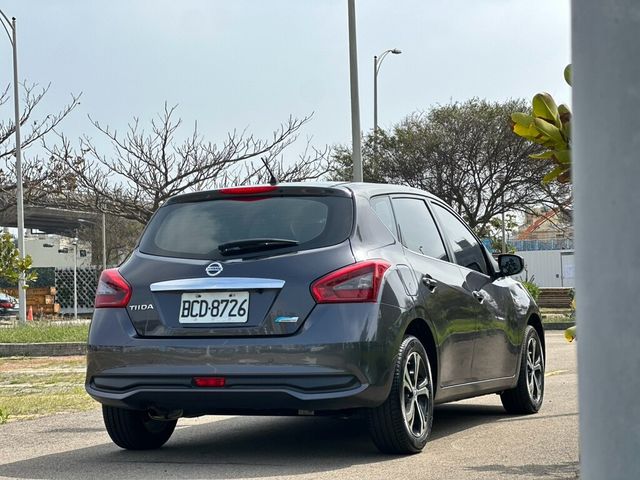 NISSAN日產 TIIDA  第3張相片