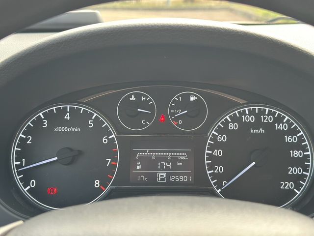 NISSAN日產 TIIDA  第9張相片