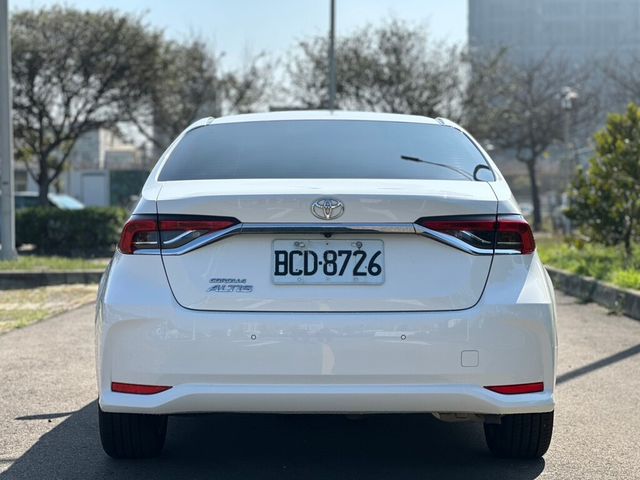 TOYOTA豐田 ALTIS  第7張相片