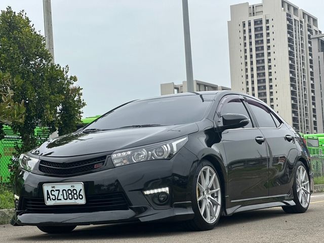 TOYOTA豐田 ALTIS  第1張相片