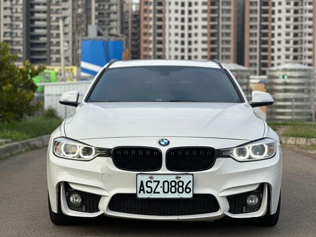 BMW寶馬 320I TOURING  第3張相片