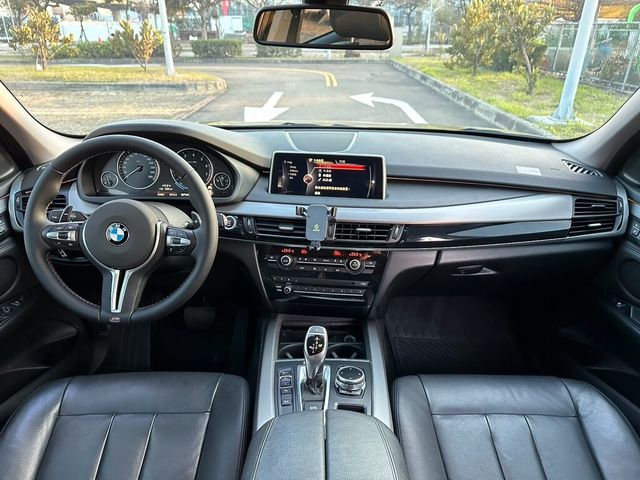 BMW寶馬 X5 XDRIVE35I  第10張相片
