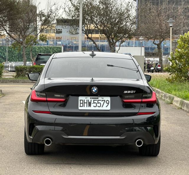 BMW寶馬 330I  第4張相片