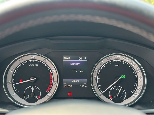 SKODA司科達 SUPERB COMBI  第5張相片