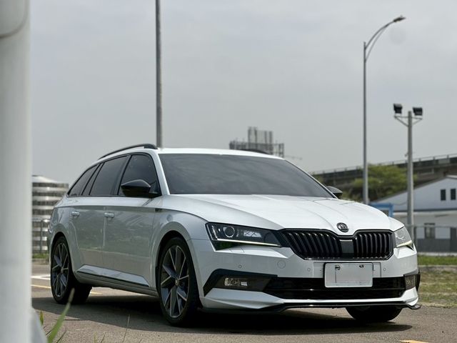 SKODA司科達 SUPERB COMBI  第7張相片