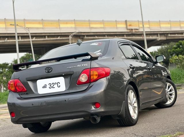 TOYOTA豐田 YARIS  第2張相片