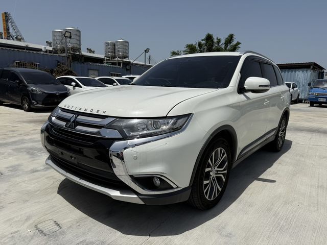 MITSUBISHI三菱 OUTLANDER  第1張相片