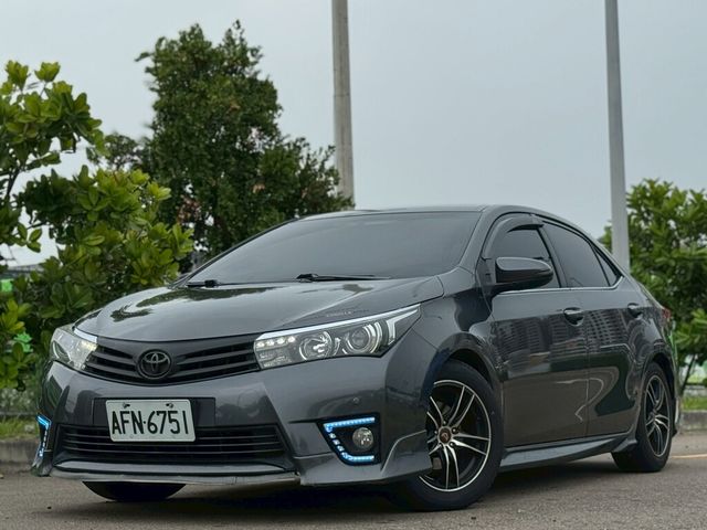 TOYOTA豐田 ALTIS  第1張相片