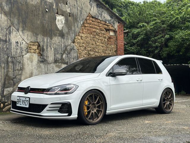 VOLKSWAGEN福斯 GOLF GTI  第1張相片