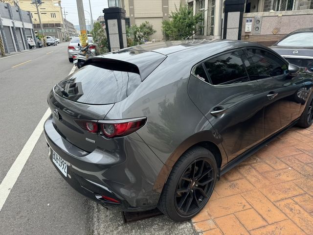 MAZDA馬自達 MAZDA 3  第2張相片