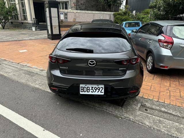 MAZDA馬自達 MAZDA 3  第4張相片