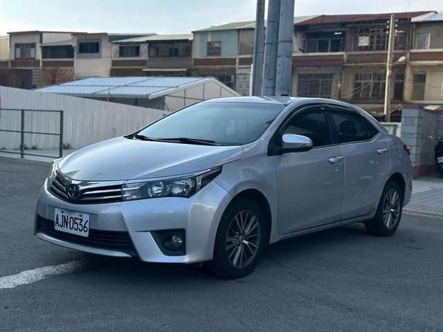 TOYOTA豐田 ALTIS  第1張相片