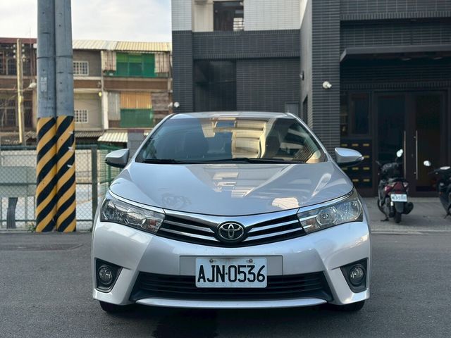 TOYOTA豐田 ALTIS  第3張相片