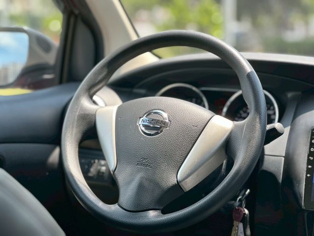 NISSAN日產 LIVINA  第15張相片