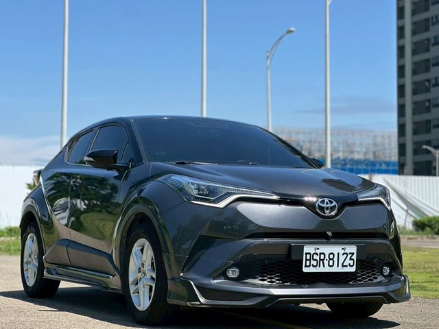 TOYOTA豐田 C-HR  第3張相片