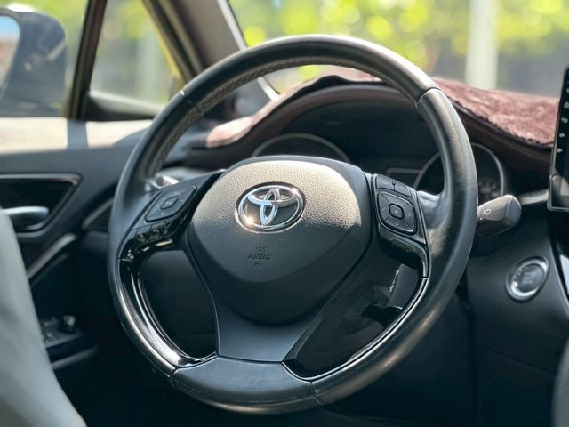 TOYOTA豐田 C-HR  第14張相片