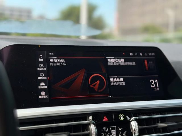 BMW寶馬 330I  第11張相片