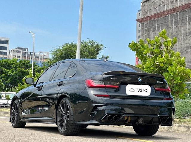 BMW寶馬 330I  第18張相片