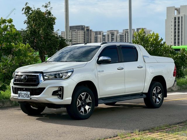 TOYOTA豐田 HILUX  第1張相片