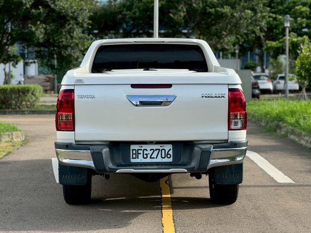 TOYOTA豐田 HILUX  第4張相片