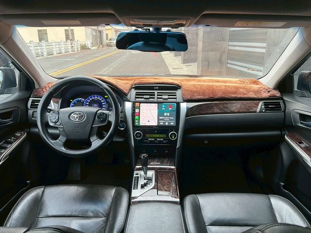 TOYOTA豐田 CAMRY HYBRID  第2張相片