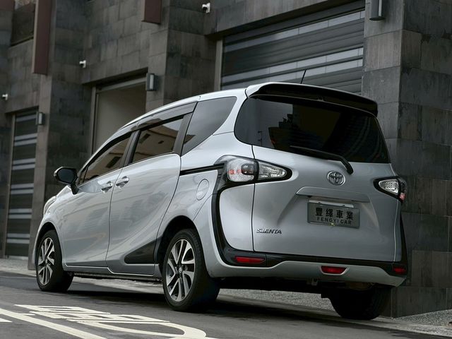 TOYOTA豐田 SIENTA  第7張相片