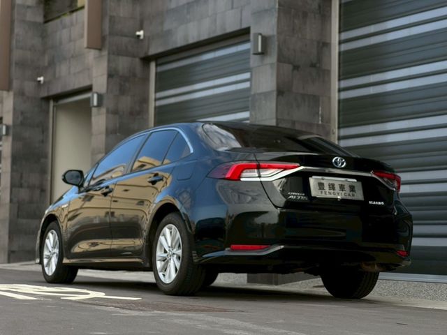 TOYOTA豐田 COROLLA ALTIS HYBRID  第8張相片