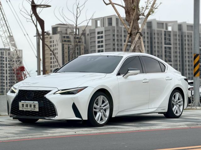 LEXUS凌志 IS 300H  第1張相片