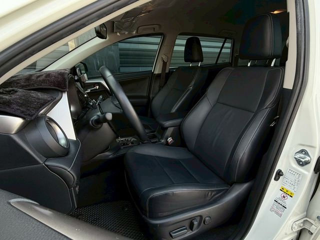 TOYOTA豐田 RAV4  第5張相片